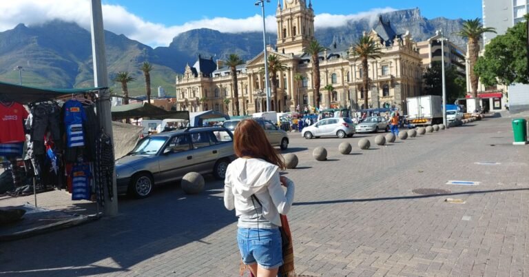 Female traveler at Cape Town Cityhall