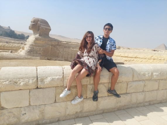 Regulus and his wife at the Great Sphinx