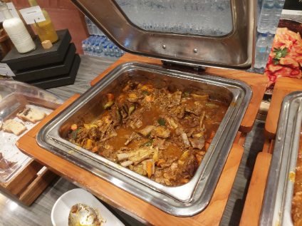 Ethiopian curries in Plaza Premium Lounge