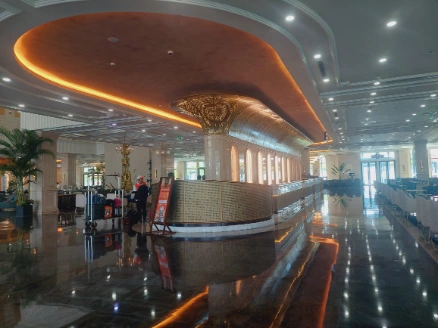 Departure Lobby To Hon Tam Island