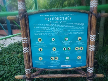 Safety notice is very clear for each ride in Tropical Paradise