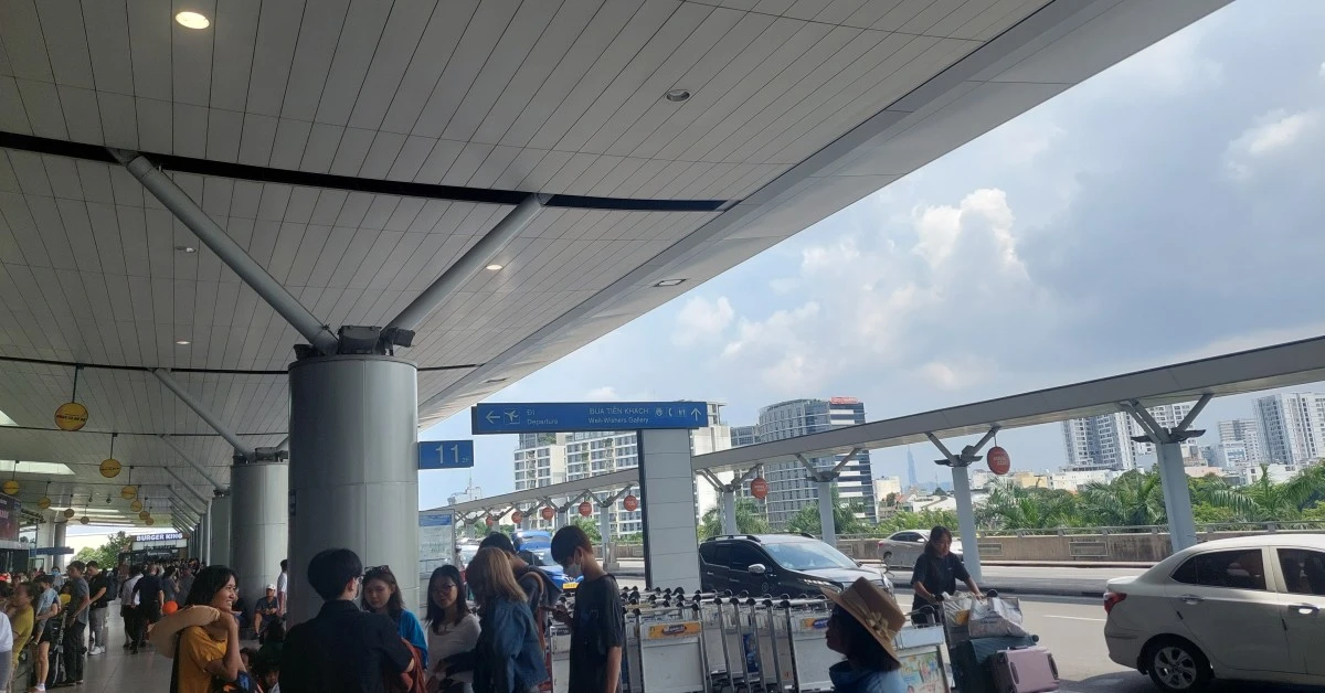 Ho-Chi-Minh-Airport-Grab-Review