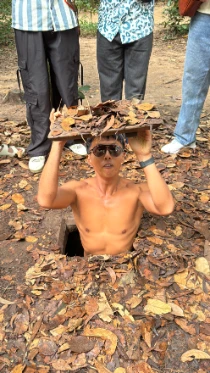 The First Cu Chi Tunnel Experience with Camouflage