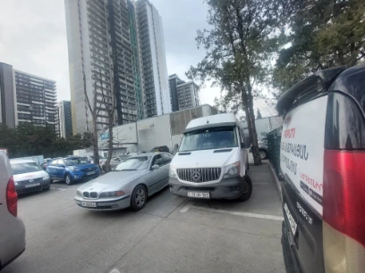Tbilisi Yerevan Bus takgin from the car park