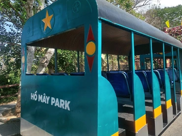 Ho May Park Train