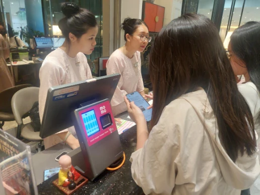 Many locals choose to prebook in advance too