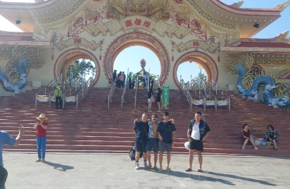 Suoi Tien Cultural Theme Park Entrance