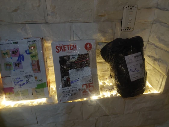 The apartment also offers delivery receipt service