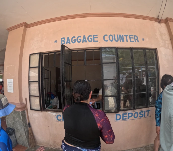 Free baggage deposit counter