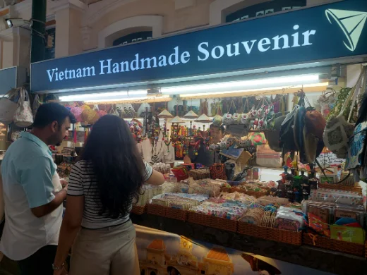 Souvenir shops at Saigon Post Office