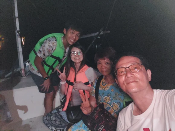 Lifevest is provided on the firefly watching boat