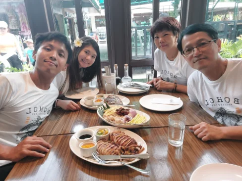 Lunch at the most famous Korean restaurant Gerry's Grill