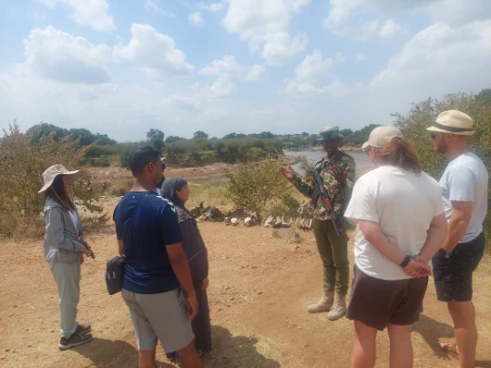 Walking tour at Masai River