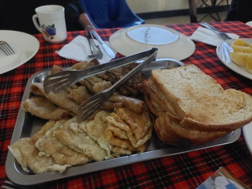 Breakfast at Simba Campsite