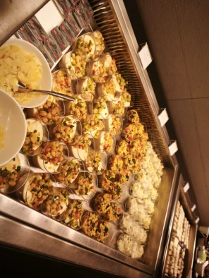 Cold dishes in Al Maha Lounge