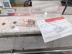 Exchange cash at Kuwait airport for bus